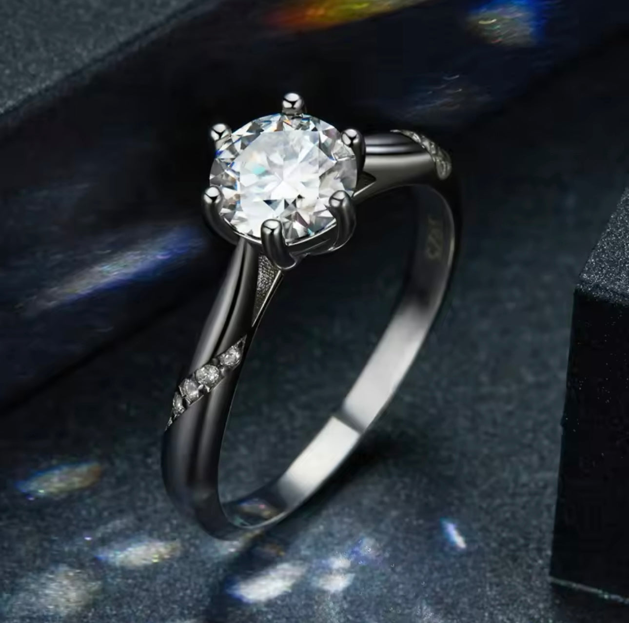 1CT Round Moissanite Solitaire Ring